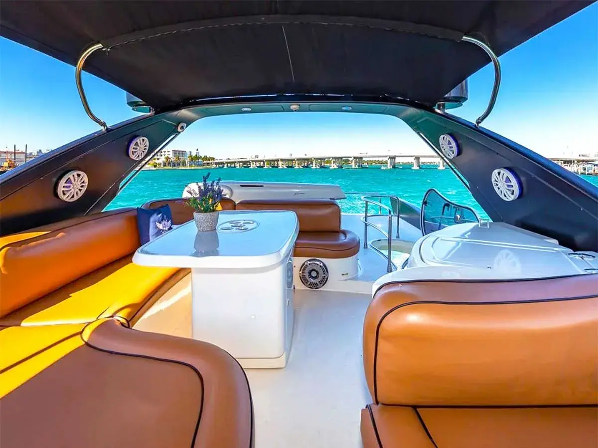 62' Azimut photo 1