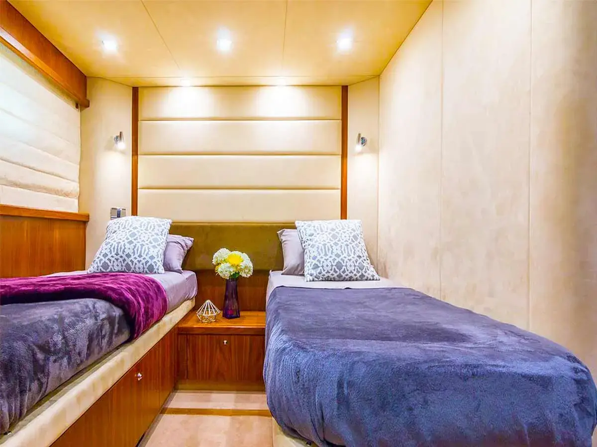 75' Sunseeker photo 9